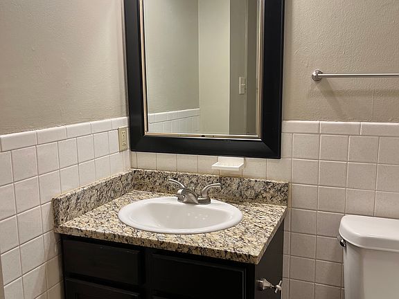 5th image of 410 E 7th St #7N