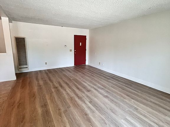 2nd image of 1250 E Corson St #1