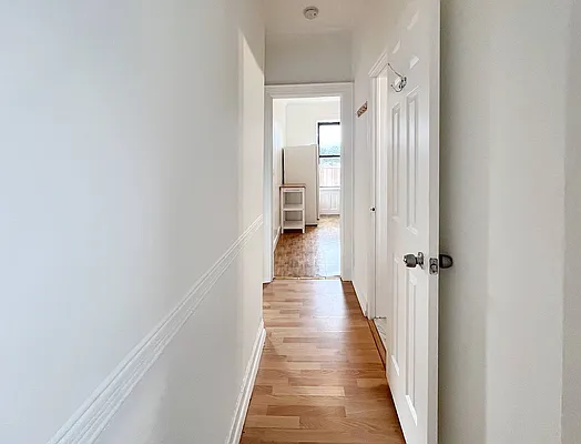 Rented by Trademarko Realty Inc | media 7