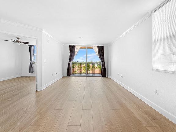 3rd image of 1801 N Flagler Drive #824