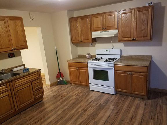 2nd image of 793 Mary St #1