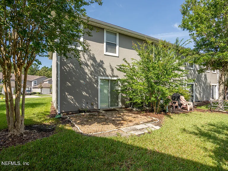 313 Scrub Jay Dr — Photo 3