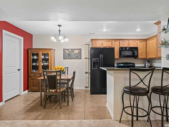 2nd image of 808 E Cedar Pine Ct APT 10