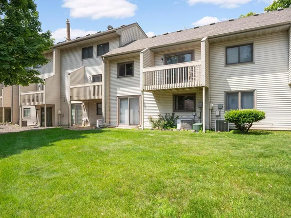 5567 Waldeck Xing, Minneapolis, MN 55432