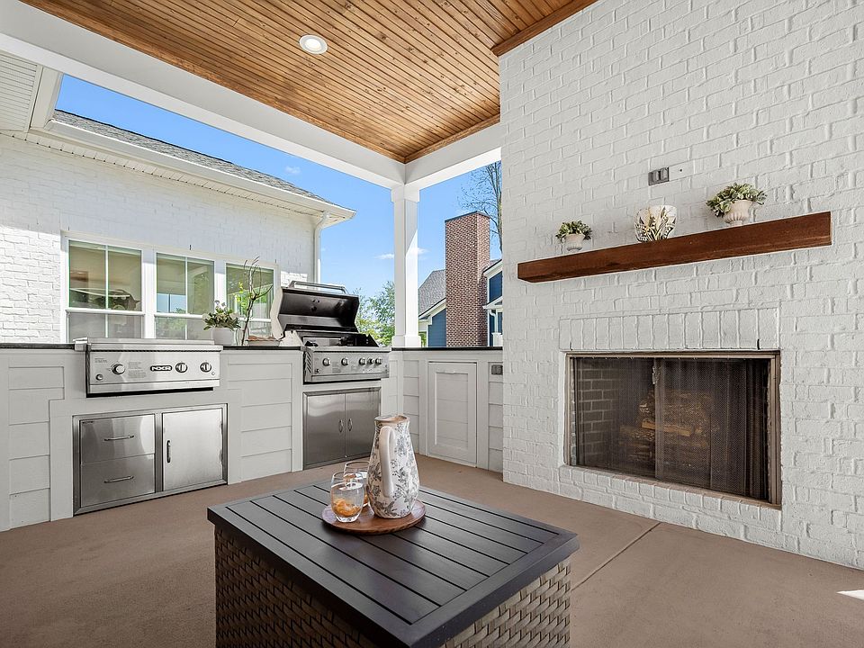 1st image of 406 Minerva Dr