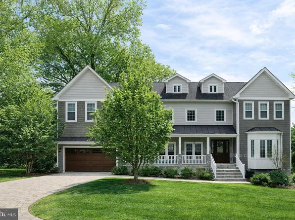 5125 Remington Dr, Alexandria, VA 22309