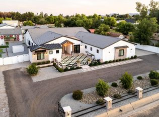 17337 W PEORIA Avenue, Waddell, AZ 85355