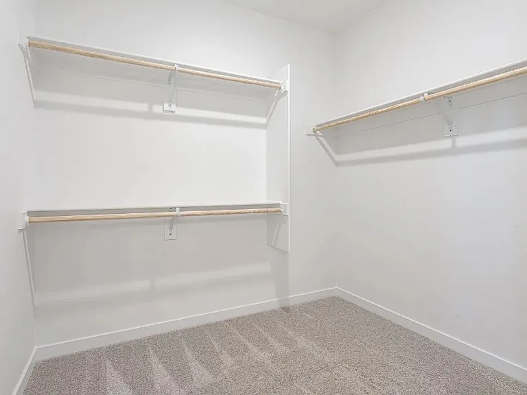 718 Tigerlily St — Photo 19