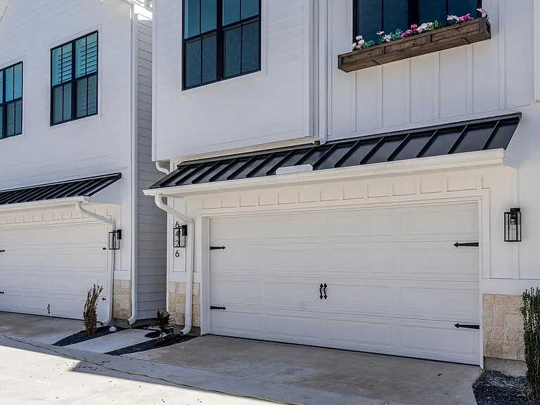 6426 Highland Pine Ln — Photo 10