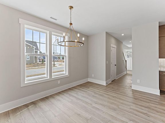 4th image of 1100 Greatland Lot 90