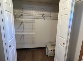 145 Foxwood Rd #B, Coraopolis, PA 15108