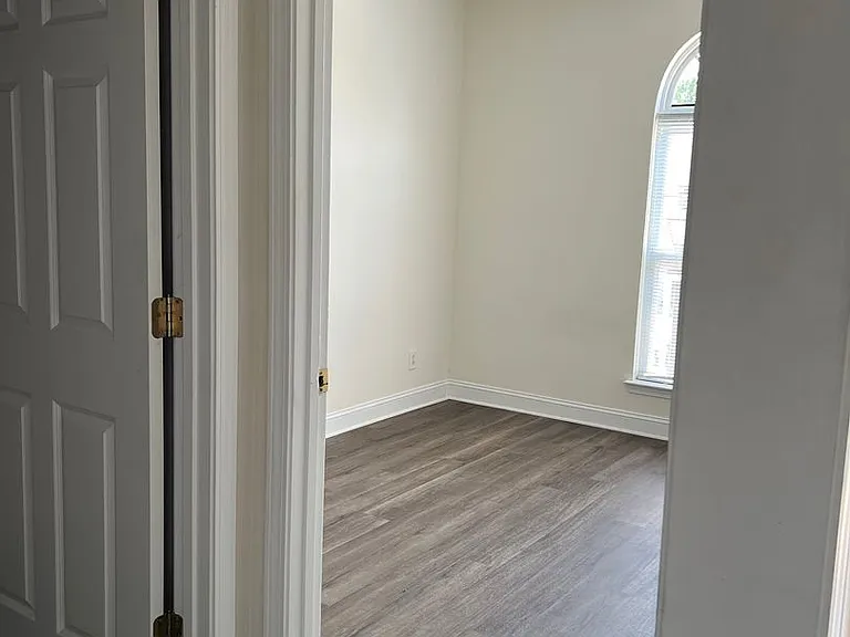 111 Portsmith Dr #6 — Photo 4
