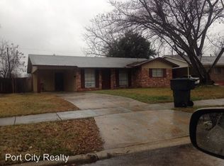 318 Mayfair Dr, Shreveport, LA 71107
