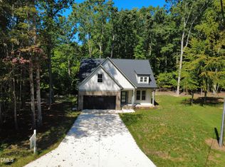 35 Eagle Dr, Durham, NC 27712