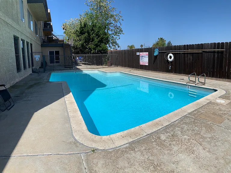 Vanderbilt West Apartments — Photo 10