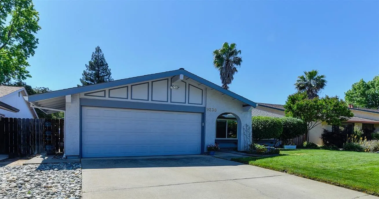 9230 Falkland Way photo 1