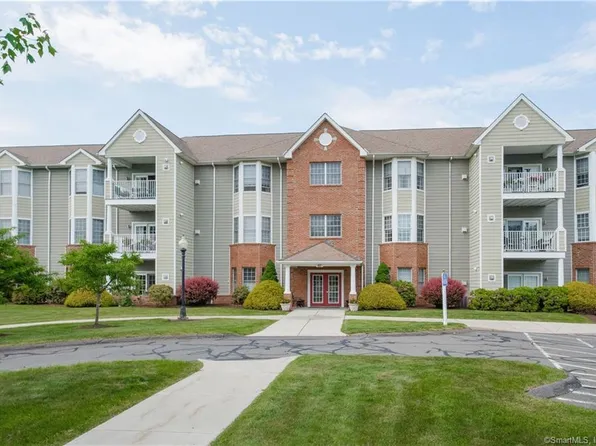60 Cassandra Boulevard #212, West Hartford, CT 06107