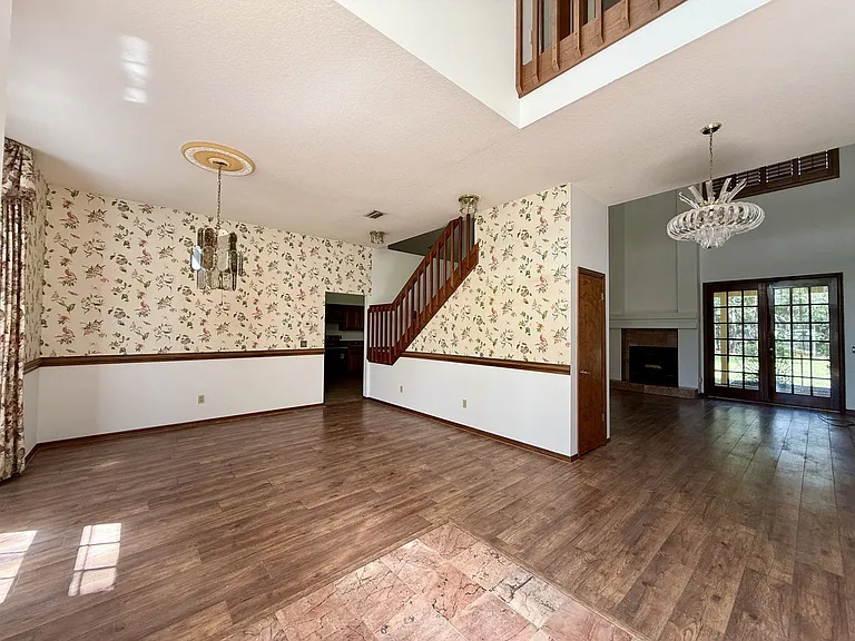 124 Estates Cir — Photo 3