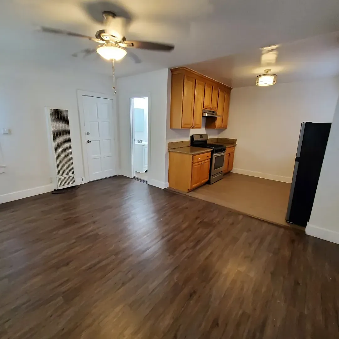 5414 Fountain Ave — Photo 1