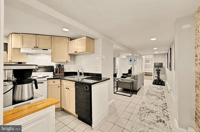 3111 11th St NW #B — Photo 1