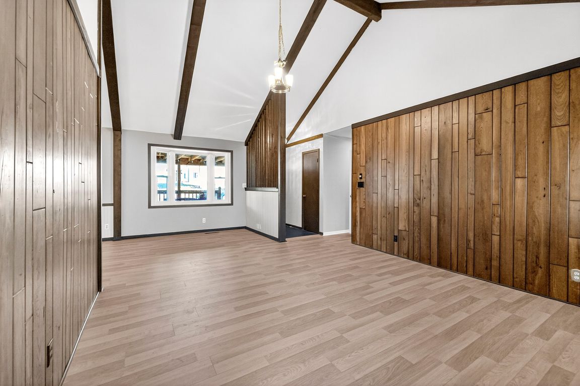 next background image