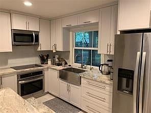5th image of 6613 Westview Dr