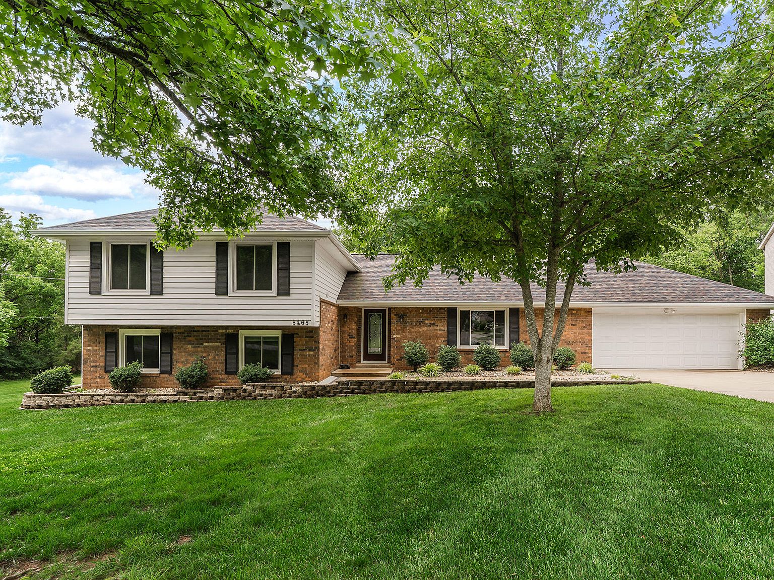 5465 S Woodcliffe Drive, Springfield, MO 65804 | Zillow