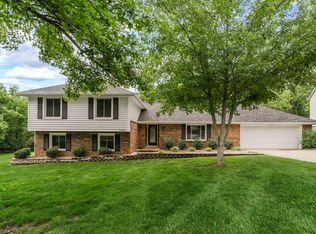 5465 S Woodcliffe Dr, Springfield, MO 65804