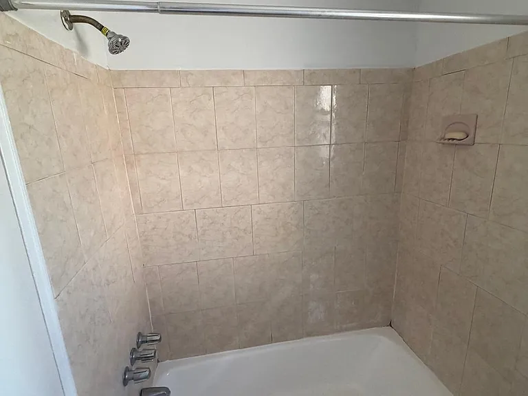 41 Smith St #C8 — Photo 5