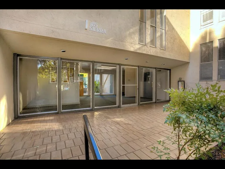 185 Sierra Dr #216 — Photo 23