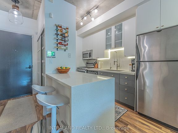 5th image of 1 Shaw St #113