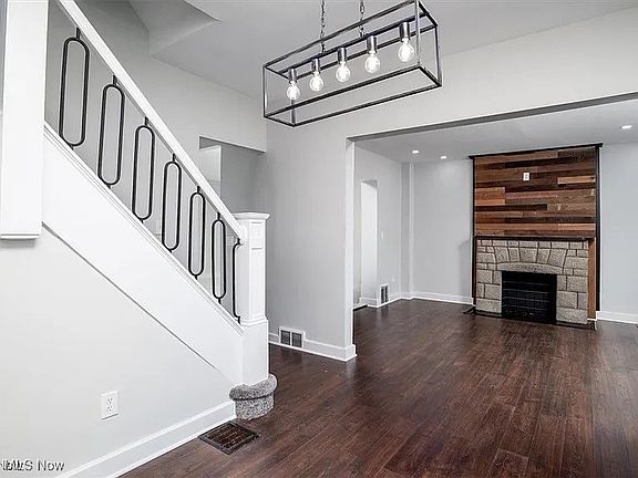 2nd image of 1364 Hall Ave
