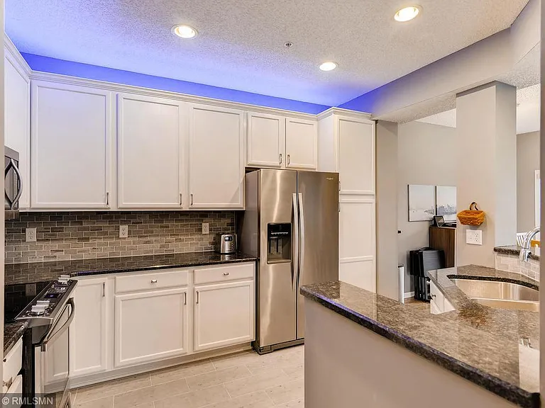 14468 Sumter Ave — Photo 5