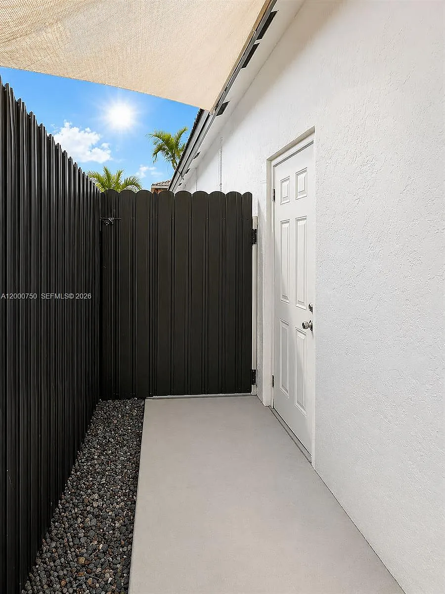 Photo 2 of 17 - 16247 SW 92nd Ter #B - Miami, FL Building Photo - 16247 SW 92nd Ter #B