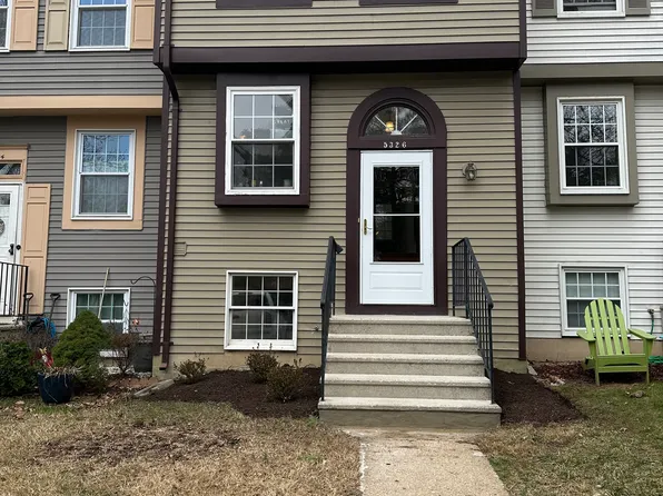 5326 Admiralty Ct, Alexandria, VA 22315