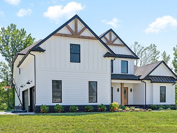 5th image of 363 Ellington Dr