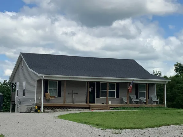 1160 Dennis Rd, Lawrenceburg, KY 40342