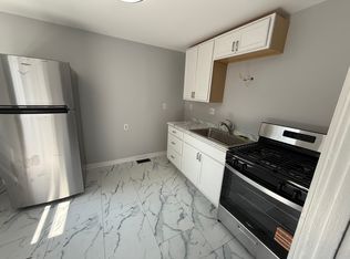 916 Roberts St APT 2, Newport, KY 41071