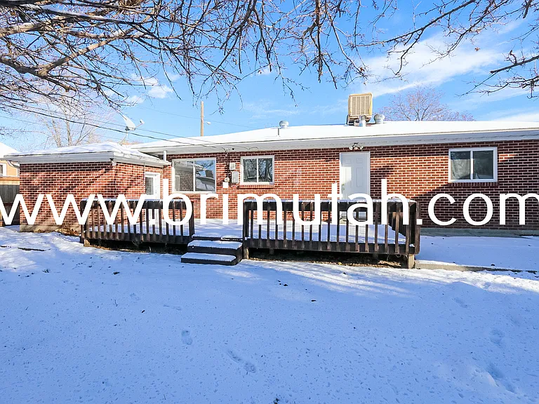 5856 S 157 W — Photo 15
