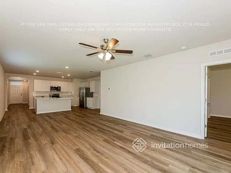 7985 Majestic Palms Ct — Photo 4