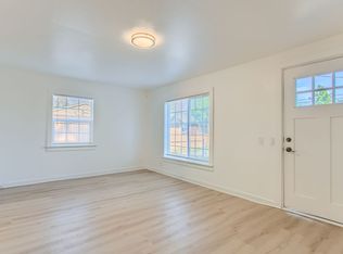 10335 SE Mitchell St #A, Portland, OR 97266