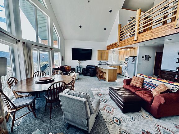 2nd image of 291 E Valleyview