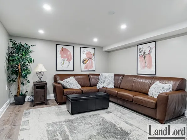 65 Fairfield Ave #Basement, Toronto, ON M8W 1R6