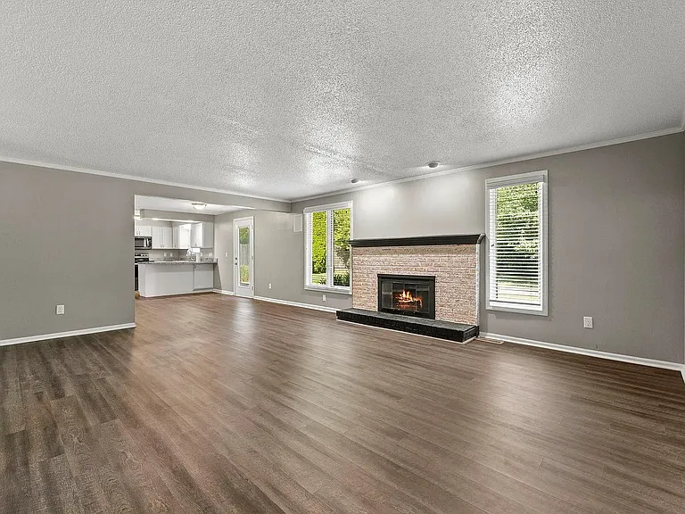 9210 Sea Wind Pl — Photo 1