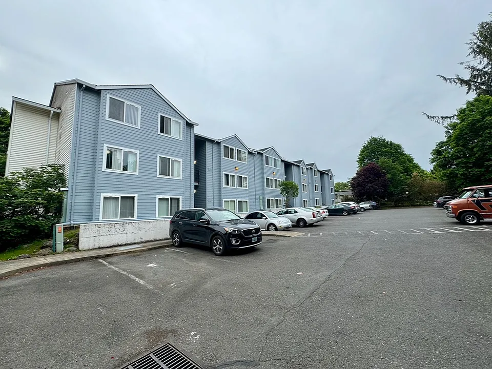 0174-06PP Lindsey Anne Apartments