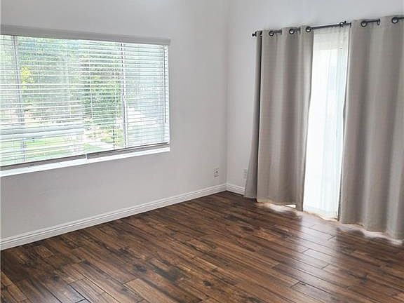 4th image of 21212 Trumpet Dr Unit 201