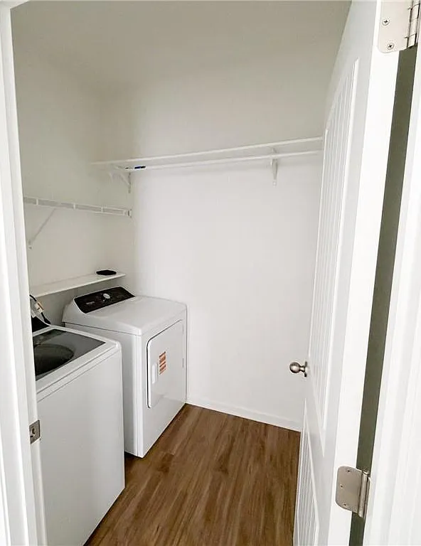 3 bed, 2.5 bath, 1749 sqft, $2,300 — Photo 4
