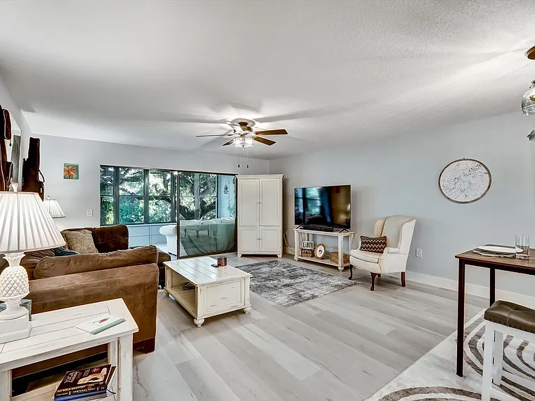 107 Pinehurst Dr #107 — Photo 11