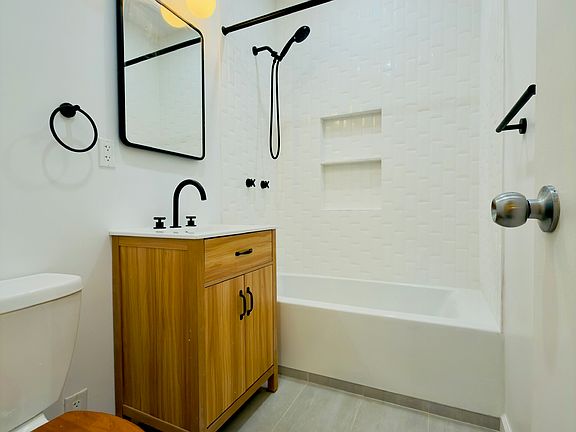 3rd image of 130 Water St APT 3A