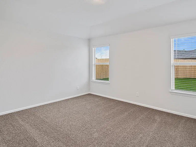 333 Beekeeper Dr — Photo 12